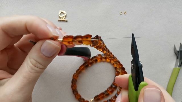Мастер-класс. Бусы из бусин под янтарь . Своими руками. Handmade. Beads. смотреть онлайн