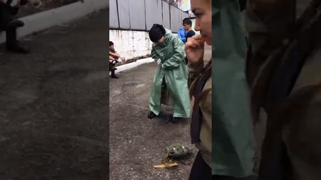 Военный защитный костюм смотреть онлайн