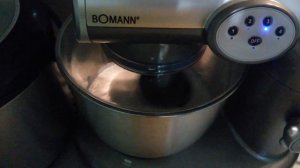 Планетарный миксер Bomann взбивает сливки