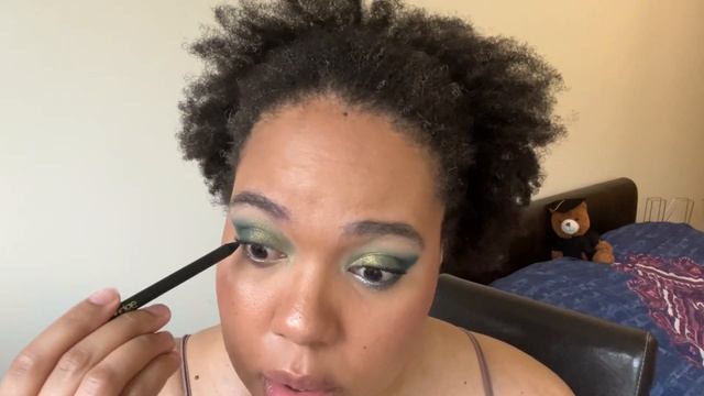 NEW LISA ELDRIDGE SEAMLESS GLIDE EYE PENCIL AND THE SORCERY PALETTE // I HAVE THOUGHTS! смотреть онлайн