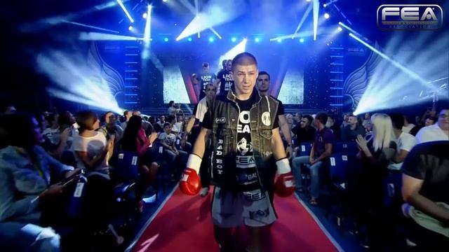 Самый яркий и зрелищный выход 2015 года смотреть онлайн