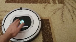 Купил бу робот пылесос iRobot Roomba 765.