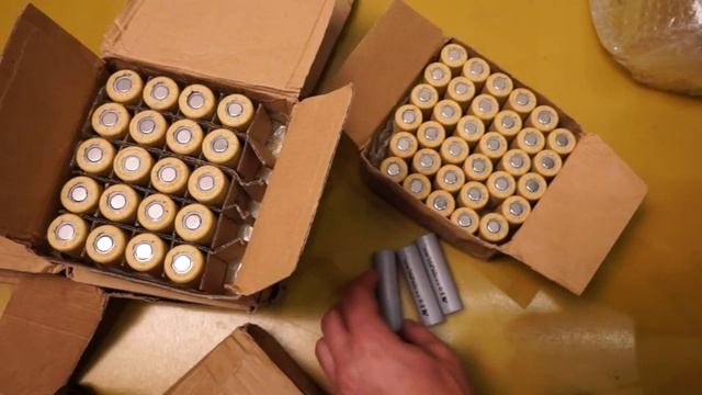 Распаковка Ni Cd высокотоковых аккумуляторов для шуруповертов (ссылки на товар в описании к видео) смотреть онлайн