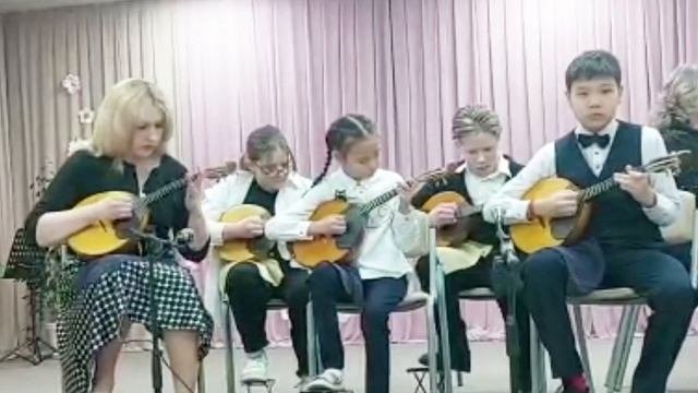 Дши им.Г С.Райшева Салым Хмао-Югра Ансамбль домристов рук.О.В.Штерцер