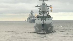 Потрясающая песня ?про ВМФ: Сегодня славный дует ветерок. Сегодня праздник ВМФ, а в нём равны...