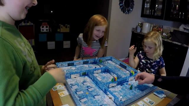 Together We Roll Plays - ICECOOL смотреть онлайн