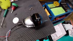 В 14 раз больше света! Suzuki Grand Vitara - замена галогенных линз на одночиповые светодиодные