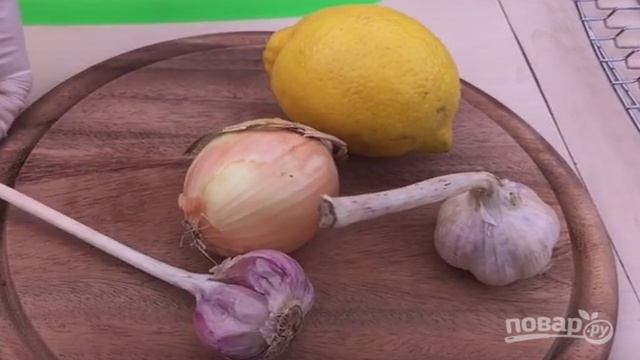 Форель на мангале в лимонно-чесночном маринаде