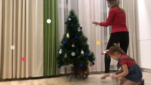 Раз, два, три ЕЛОЧКА гори?