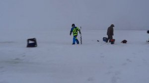Зимняя рыбалка Усть-Камчатск 2022. Исправили ситуацию в последний момент...