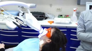 Отбеливание зубов ZOOM. Подробно