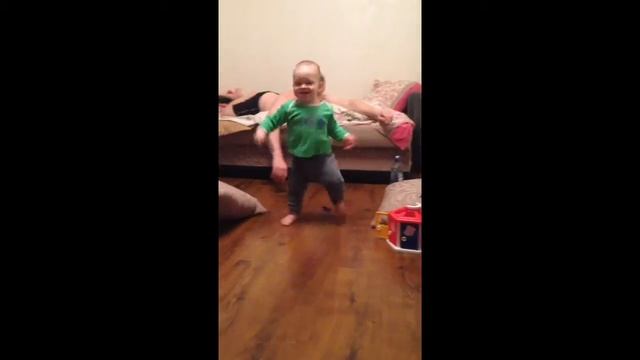 Макс ходит перед сном смотреть онлайн