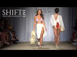 Показ купальников. Коллекция женских бикини 2020 Неделя моды в Майами  Fashion Show