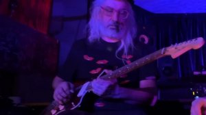 BEHIND THE SCENES: Kevin Shields and J Mascis Explore the Shields Blender Pedal | Fender