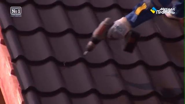 Монтаж металлочерепицы (видео инструкция)