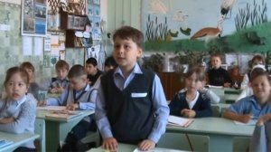 Поздравление библиотекарей  учащимися  МОУ СОШ с Питерка  2017 год