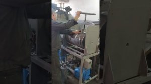 Выравнивание пивной КЕГи с помощью гидравлической установки