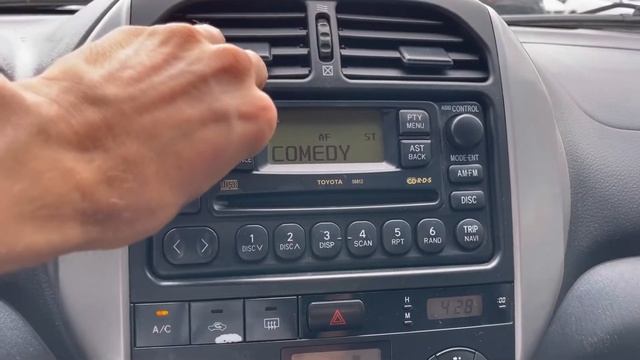 Мини обзор. Toyota RAV4. 2005.