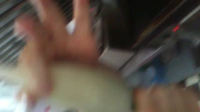 Огурец против кальмара смотреть онлайн