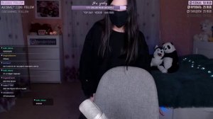 TENDERLYBAE СПАЛИЛА ВАРЕНИК НА СТРИМЕ  |TWITCH |