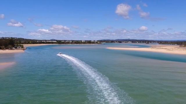 Noosa, Queensland. На катере. смотреть онлайн