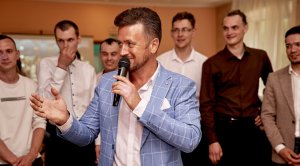 2022 - Видео-отзыв - Ведущий свадьбы в Красногорском - Макс Лобач ( Ижевск ) .