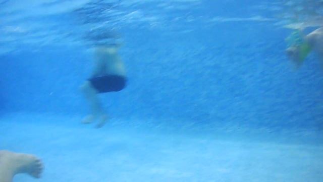 Бассейн с подводным видео смотреть онлайн