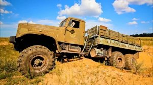 Почему старенький "КрАЗ" с деревянной кабиной дожил до наших дней?
