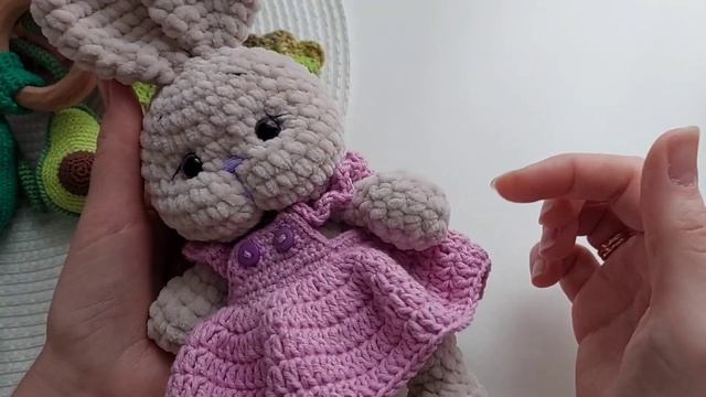 Продвижение по пледу и небольшое расстройство. Новый наряд для зайки. Новая пряжа смотреть онлайн