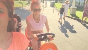 Бабы за рулем это опасно