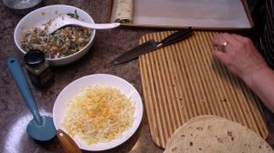 Горячие рулеты из лаваша запеченные в духовке.Вкусная и быстрая закуска.