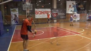 Волейбол. Обучение. Подача в прыжке