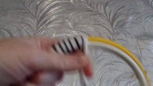 Как сделать игрушку кольцо для волнистого попугая своими руками?