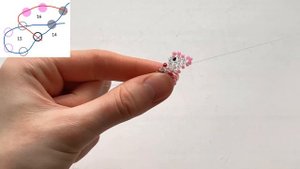 Брелок Hello Kitty из бисера (очень просто) / DIY / бисероплетение