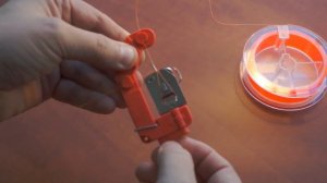 Все гениальное - просто. Японская машинка для привязывания крючков.