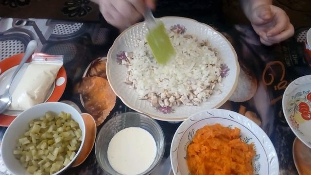 Вкусный и не дорогой  Салат к 8 Марта ! Новый рецепт легко просто и очень Вкусно !