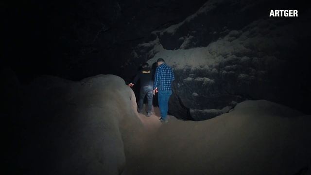 Natural Caves vs The Largest Man Made Cave in the Gobi! | Nargie's Mongolian Adventure смотреть онлайн