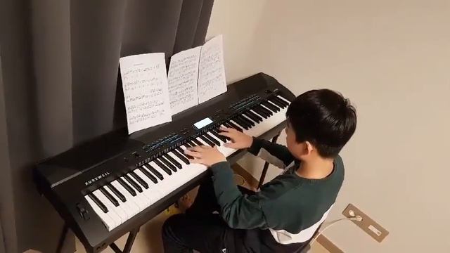 아이의 멋진 연주! 커즈와일 KA120 과 함께! смотреть онлайн