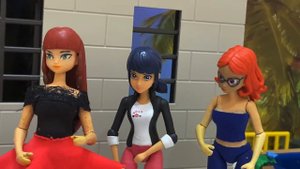 ИГРА В КАЛЬМАРА В РЕАЛЬНОЙ ЖИЗНИ с героями  Леди Баг и Супер кот. Маринетт и Адриан в плену