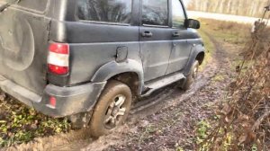 Тестируем УАЗ Патриот в лесу и грязи. Полный привод на внедорожье