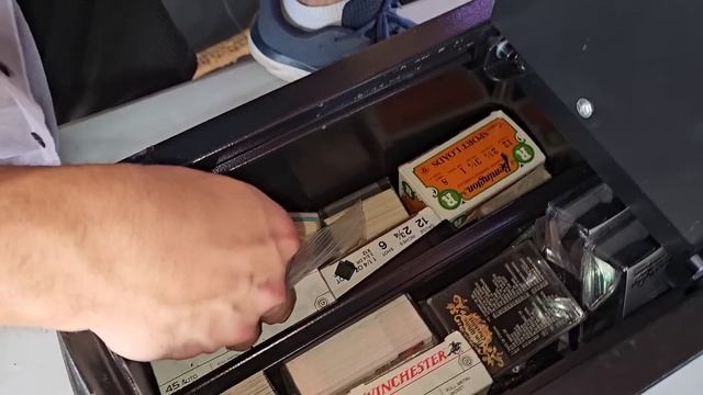 FOUND GOLD IN SAFE Inside $6,120 Abandoned Storage Unit смотреть онлайн