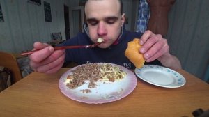 МУКБАНГ АСМР ГРЕЧКА / БИТОЧКИ ИЗ ТРЕСКИ / САЛАТ / СОУС / РАССТЕГАЙ С РЫБОЙ/ EATING ASMR Mukbang #375