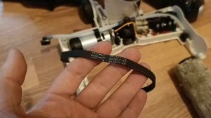 Пылесос Redkey W12. Не вращается валик, не вращается щетка. Обрыв ремня привода валика. Часть 1 из