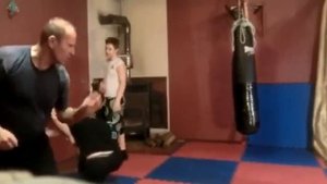 Прикол тренер жжёт