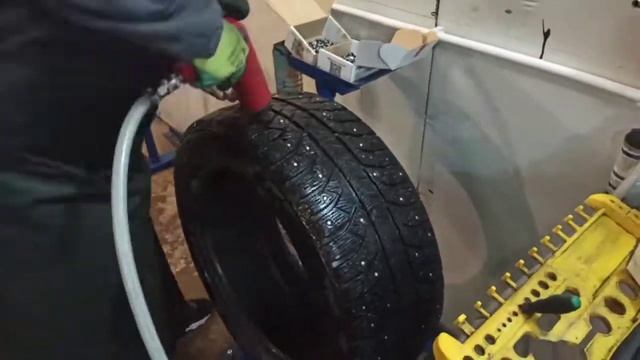 Ошиповка самой жёсткой зимней шины Bridgestone IceCruiser 7000 на время