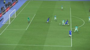 Pro Evolution Soccer 2017 - Good decision by the referee