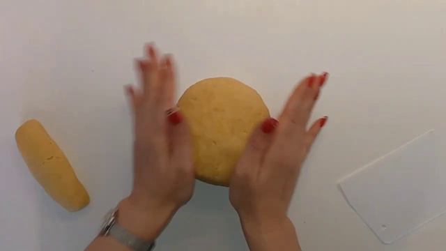 Чтобы пирог удался, возьмите ледяное масло! Идеальный Пирог из Песочного Теста с Джемом и Меренгой смотреть онлайн