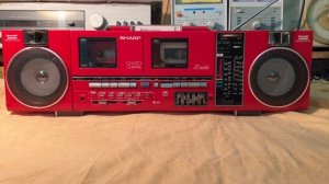 Sharp QT-90, мал да дорог