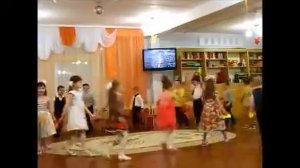 Вход на осенний праздник