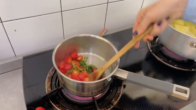 Томатный суп с базиликом смотреть онлайн